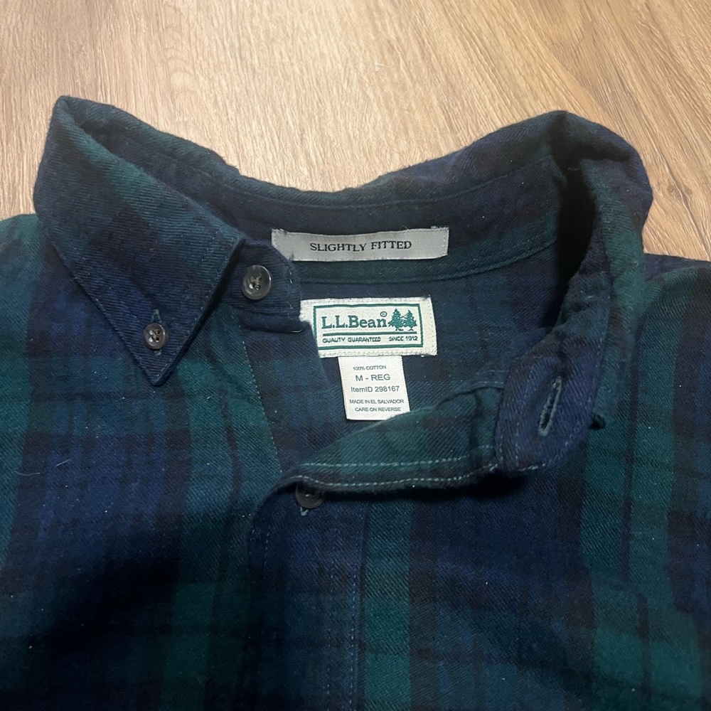 L.L. Bean Flannel/Button-Down Plaid Men’s Shirt - Picture 3 of 5